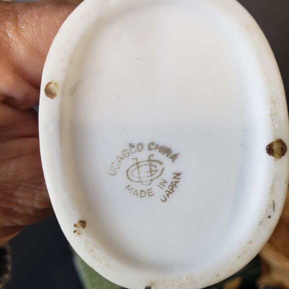 Adorable Vintage Ucagco Porcelain Farmer Boy Figurine 7" Made in Japan - Picture 4 of 5